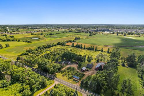 7306 24th Ave, Lino Lakes, MN, 55038-9319 | Card Image