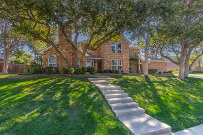 View of front of property featuring a front yard | Image 3