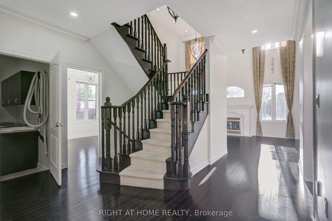 56 Gentle Fox Dr, House other with 6 bedrooms, 5 bathrooms and 2 parking in Caledon ON | Image 5