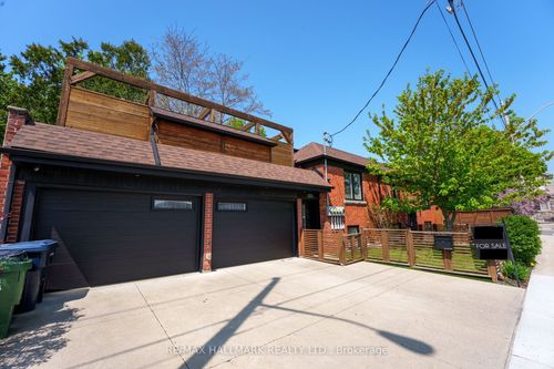 272&276 King Edward Ave, East York, ON, M4C0A8 | Card Image