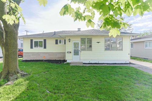 1228 Ironwood Dr, South Bend, IN, 46617-1381 | Card Image