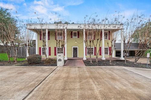 1106 Avenue O, Huntsville, TX, 77340-4444 | Card Image