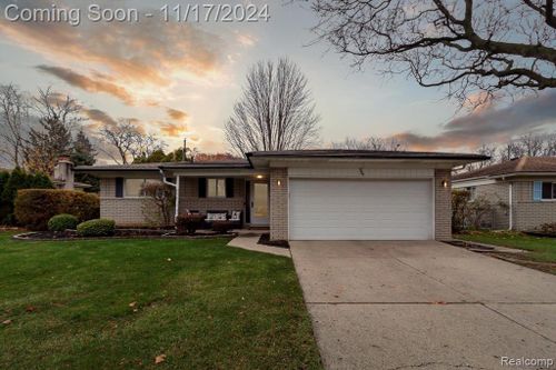 2887 Borden Drive, Troy, MI, 48083 | Card Image