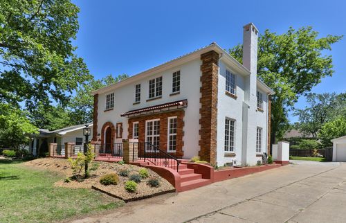924 S Pickwick Ave, Springfield, MO, 65804-0132 | Card Image