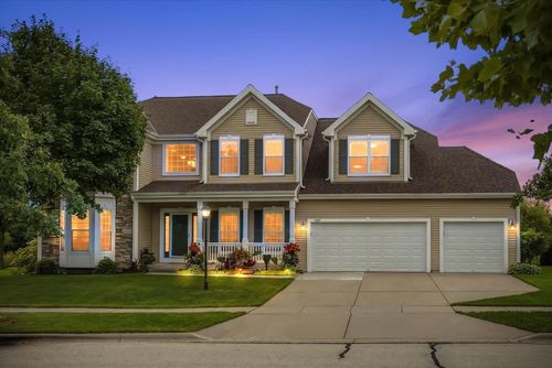 2247 Willow Pond Way, Grafton, WI, 53024-9106 | Card Image