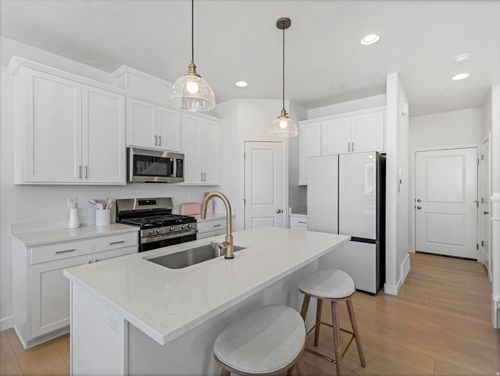 6825 S Clever Peak Ln, West Jordan, UT, 84081-3730 | Card Image