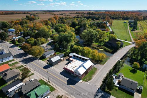 {{alt}} | Card Image