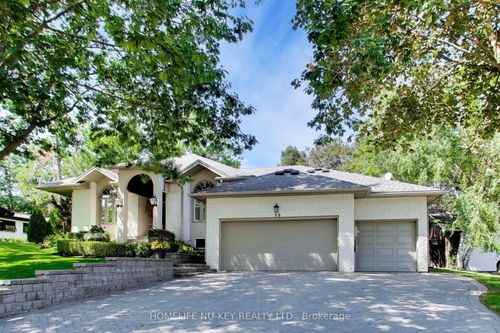 38 Castle Dr, Barrie, ON, L4N1R1 | Card Image