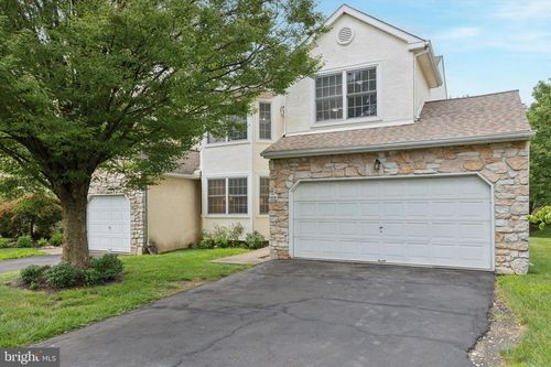 806 Poplar Ct, AMBLER, PA, 19002-2536 | Card Image