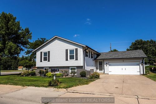2 Via Como, Grand Island, NE, 68803 | Card Image