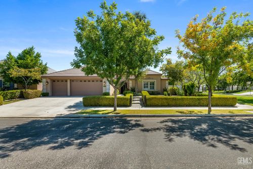 3112 Oakley St, Bakersfield, CA, 93311-9561 | Card Image