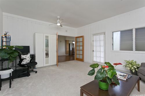 710 Hausten St, Honolulu, HI, 96826-3041 | Card Image