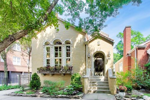 1211 Harvard Ter, Evanston, IL, 60202-3265 | Card Image