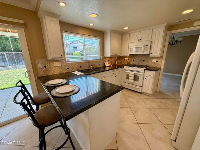Kitchen 3 | Image 7