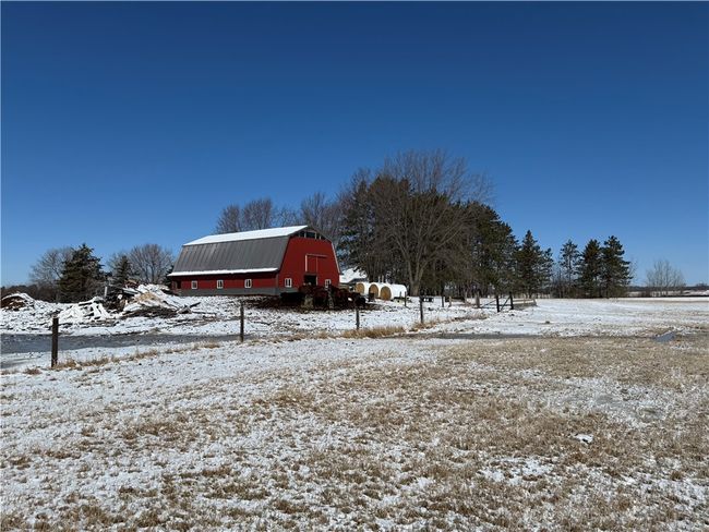 1600 E Main St, House other with 4 bedrooms, 1 bathrooms and null parking in Gilman WI | Image 9