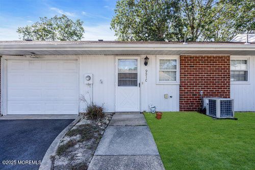 c-931 Thornhill Ct, Lakewood, NJ, 08701 | Card Image