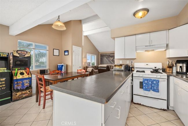 Upper unit | Image 19