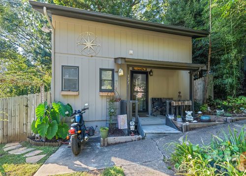 177 Forest Dr, Clyde, NC, 28721-9446 | Card Image