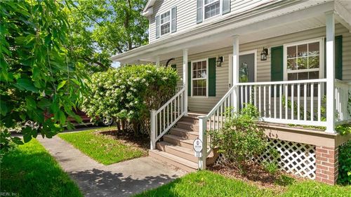 330 Thelmar Ln, Portsmouth, VA, 23701-1135 | Card Image