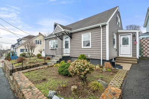 5 Ballard St, Saugus, MA, 01906-1701 | Card Image