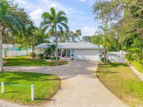 506 Yupon St, New Smyrna Beach, FL, 32169-2759 | Card Image