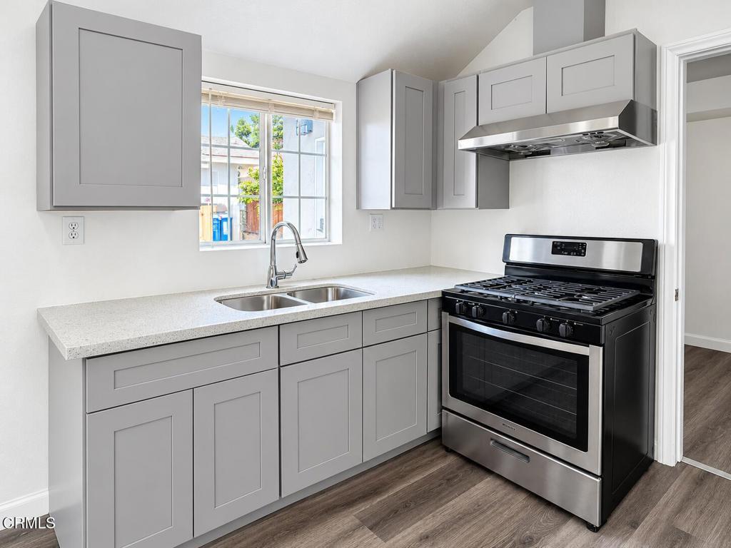 Residential Lease in Los Angeles 3