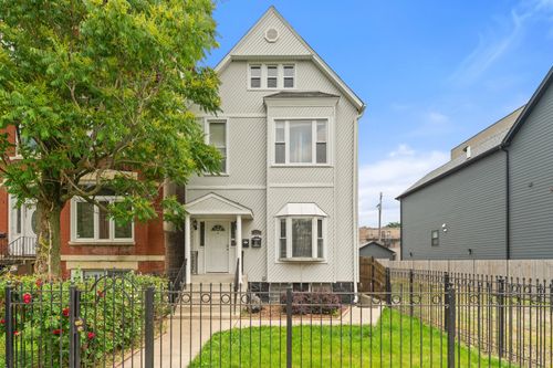 4339 S Indiana Ave, Chicago, IL, 60653-3215 | Card Image