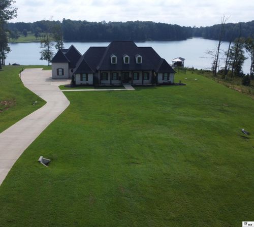 210 Grandview Dr, Chatham, LA, 71226-9630 | Card Image
