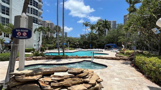 APT-1405 - 3500 Mystic Pointe Dr, Condo with 2 bedrooms, 2 bathrooms and null parking in Aventura FL | Image 25