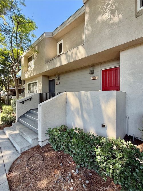 ci57-26361 W Grove Cir, Lake Forest, CA, 92630-6573 | Card Image
