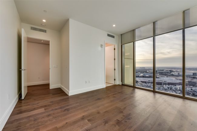 APT-2104 - 7901 Windrose Ave, Condo with 4 bedrooms, 5 bathrooms and null parking in Plano TX | Image 14