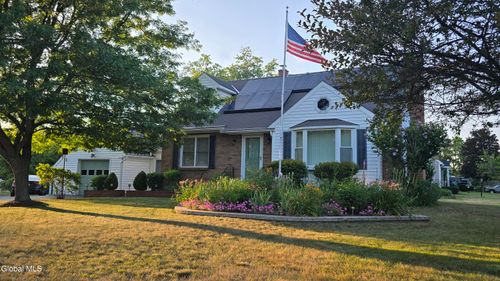 26 Swayze Dr, Latham, NY, 12110-5043 | Card Image