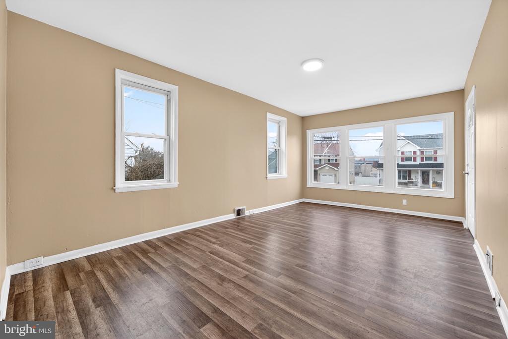 Residential Lease in PENNSAUKEN 3