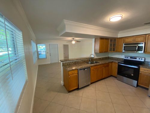 1204 Ne 4th St, Pompano Beach, FL, 33060-6422 | Card Image