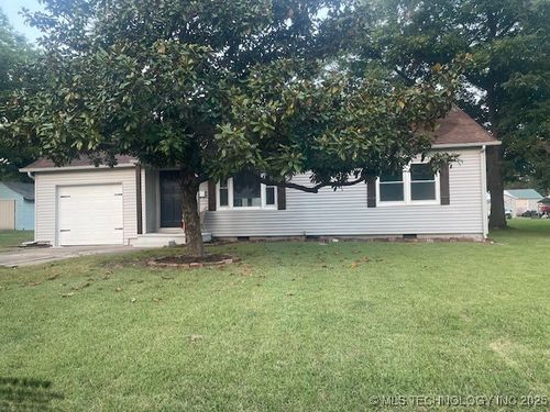 115 N Indianola St, Pryor, OK, 74361-4004 | Card Image