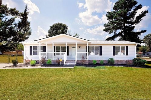 1504 Clan Campbell Dr, Raeford, NC, 28376-8471 | Card Image