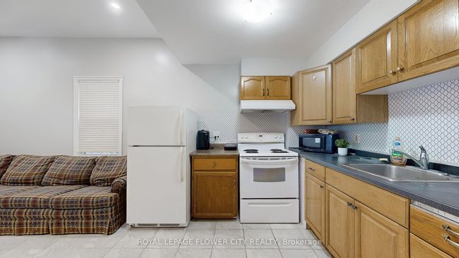6294 Ash St, House other with 5 bedrooms, 4 bathrooms and 3 parking in Niagara Falls ON | Image 11