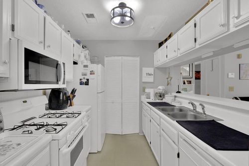4358 Timberlake, Stone Mountain, GA, 30083-6325 | Card Image