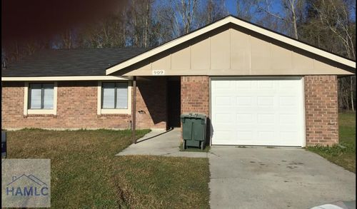 909 Copeland Dr, Hinesville, GA, 31313-3916 | Card Image