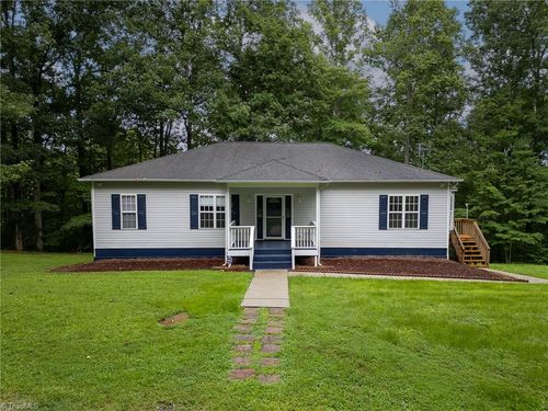 1120 Hemlock Ridge Rd, Germanton, NC, 27019-9009 | Card Image