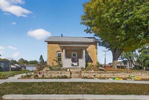 108 4th St Sw, Pine Island, MN, 55963-9005 | Card Image