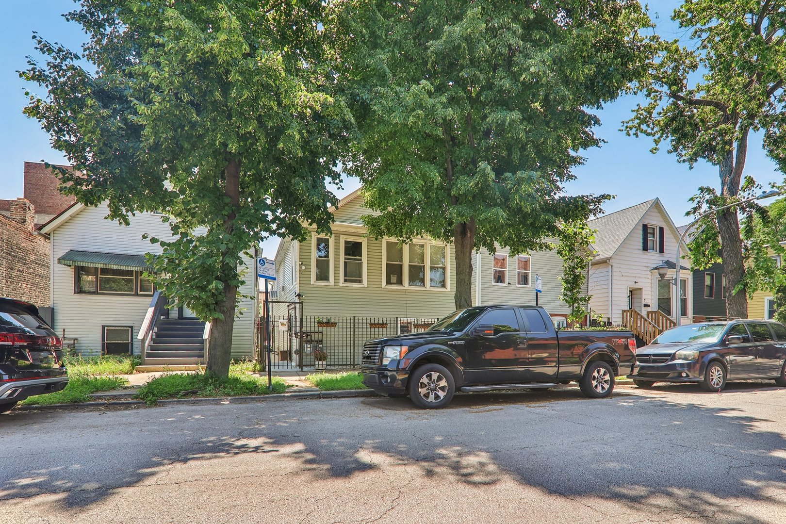 Residential Income in Chicago 2