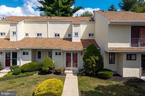 102 Grant Rd, LANSDALE, PA, 19446-6027 | Card Image