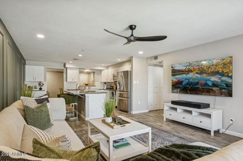 7635 E Minnezona Ave, Scottsdale, AZ, 85251-2101 | Card Image