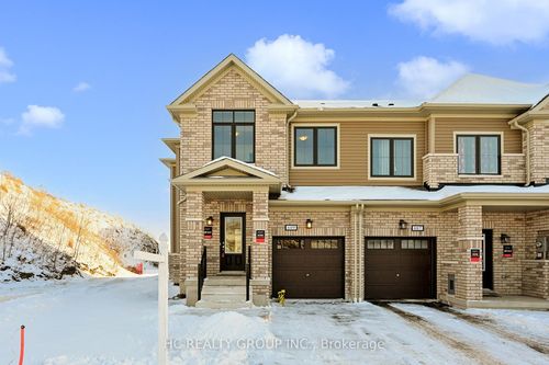 689 Ribstone Crt, Oshawa, ON, L1K0E2 | Card Image