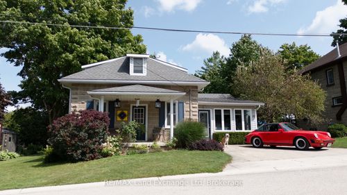 18 Clarinda St S, Teeswater, ON, N0G2S0 | Card Image