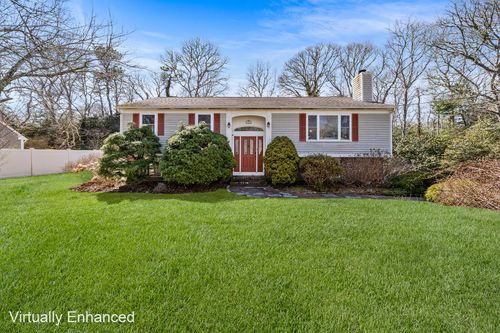 15 Pine Valley Road, Hyannis, MA, 02601 | Card Image