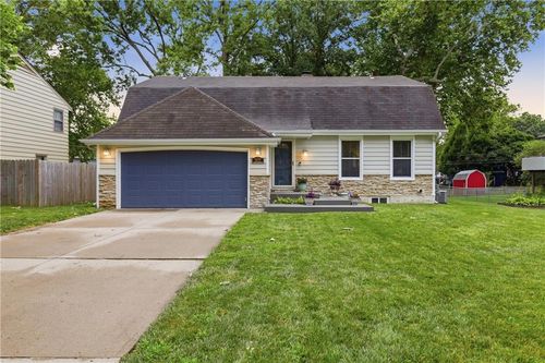 1611 Ne 50th St, Kansas City, MO, 64118-6039 | Card Image