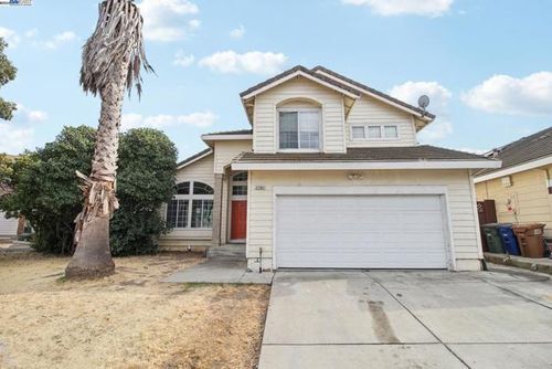 2164 Rain Drop Cir, Pittsburg, CA, 94565-1754 | Card Image