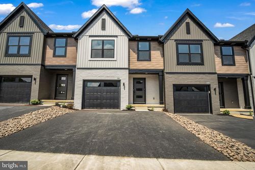 089-16-102 Candler Way, ANNVILLE, PA, 17003-4511 | Card Image